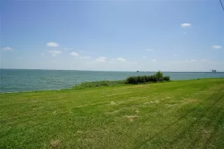 Photo #5: 14383568 Listing 