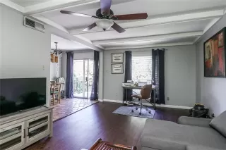 Photo #4: 20034452 Listing 