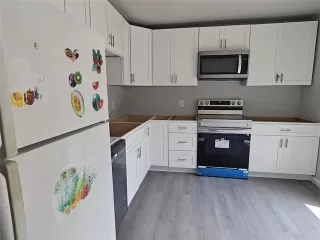 Photo #4: 20628113 Listing