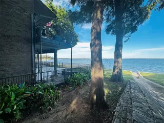 Photo #2: 20638012 Listing 