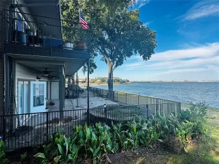 Photo #3: 20638012 Listing 