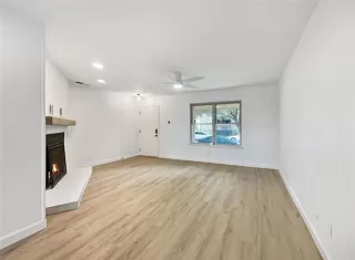 Photo #4: 20653675 Listing 