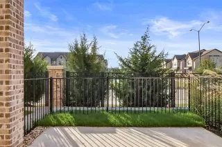 Photo #3: 20667612 Listing