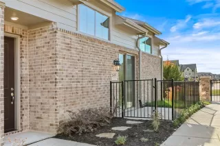 Photo #2: 20667631 Listing 