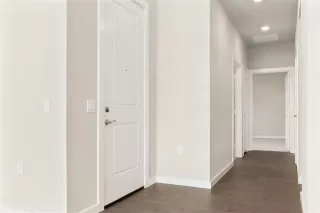 Photo #4: 20667631 Listing 