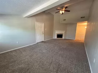 Photo #6: 20703684 Listing