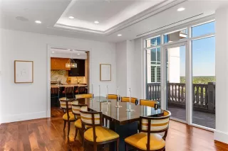 Photo #5: 20720348 Listing 