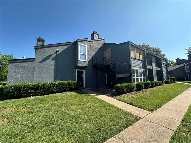 MLS: 20722927 Condo For Sale