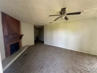 Photo #5: 20722927 Listing 