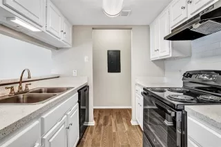 Photo #2: 20732258 Listing 