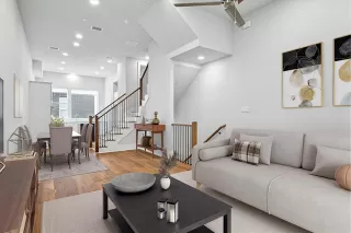 Photo #2: 20760504 Listing 