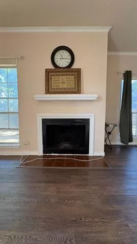 Photo #2: 20810545 Listing