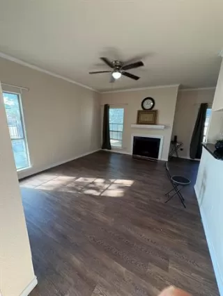 Photo #4: 20810545 Listing