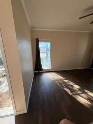 Photo #6: 20810545 Listing