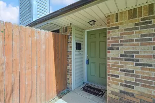 Photo #2: 20811205 Listing 