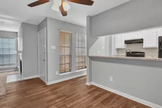 Photo #5: 20822302 Listing 