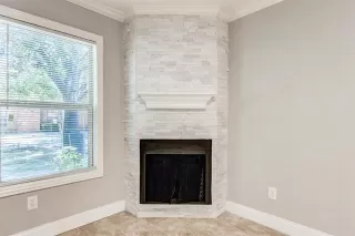 Photo #6: 20828381 Listing