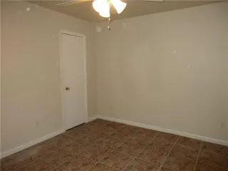 Photo #5: 20828770 Listing 