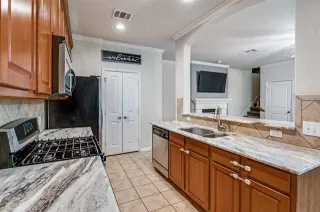 Photo #6: 20828858 Listing 