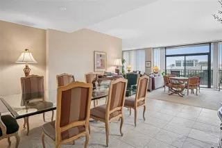 Photo #3: 20833238 Listing 