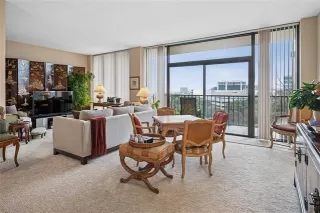 Photo #4: 20833238 Listing 