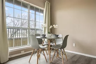 Photo #4: 20841958 Listing