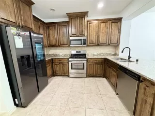 Photo #4: 20842146 Listing 