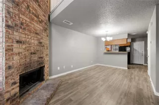 Photo #5: 20843445 Listing