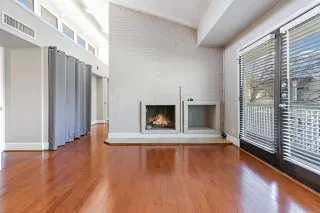 Photo #4: 20846818 Listing