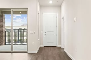 Photo #5: 20851060 Listing