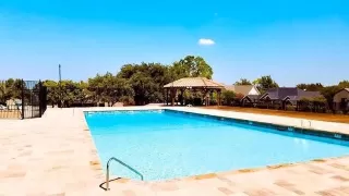 Photo #5: 20853876 Listing 