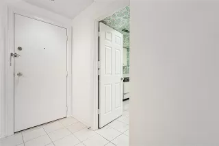 Photo #3: 20856595 Listing