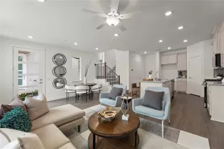 Photo #6: 20864227 Listing