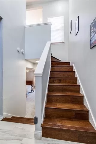 Photo #5: 20867397 Listing 