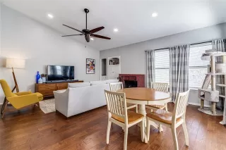 Photo #6: 20867397 Listing 