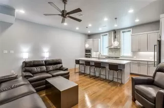 Photo #5: 20872404 Listing 