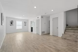 Photo #3: 20874377 Listing 