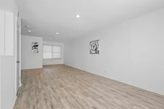 Photo #5: 20874377 Listing 