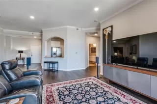 Photo #5: 20877190 Listing 