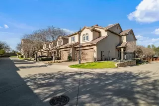 Photo #2: 20877221 Listing 