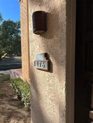 Photo #2: 20879525 Listing 