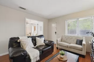 Photo #2: 20880469 Listing 