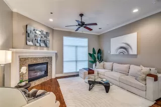 Photo #3: 20883465 Listing