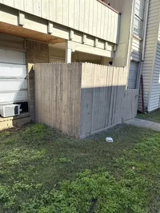 Photo #2: 20886130 Listing