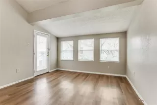 Photo #6: 20888507 Listing 