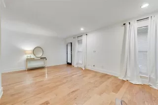 Photo #3: 20889471 Listing