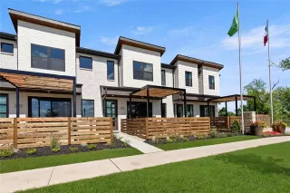 Photo #2: 20889546 Listing