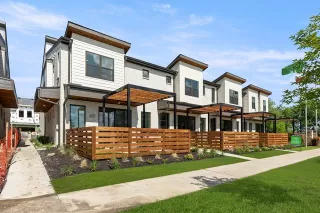 Photo #2: 20889578 Listing 