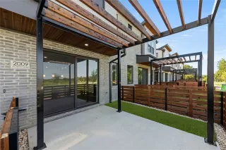 Photo #3: 20889629 Listing 