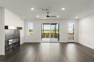 Photo #5: 20889629 Listing 